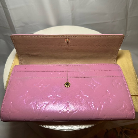 Louis Vuitton Wallet - Picture 6 of 11